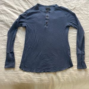 Long sleeve Henley -Manmade